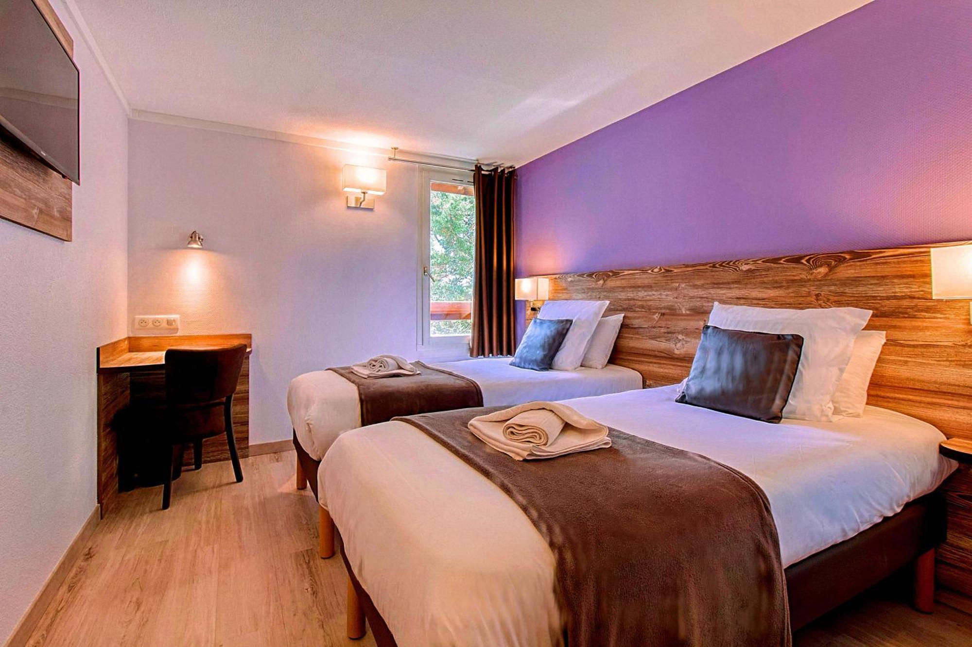 Brit Hotel Confort Pau Lons Ngoại thất bức ảnh