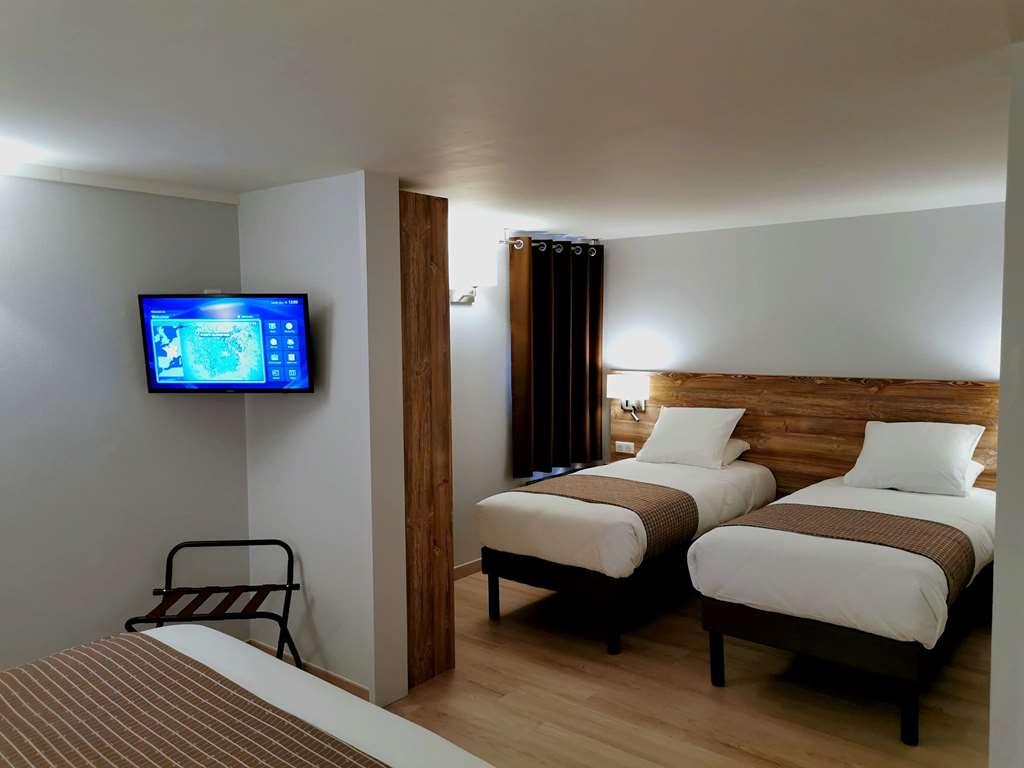 Brit Hotel Confort Pau Lons Phòng bức ảnh