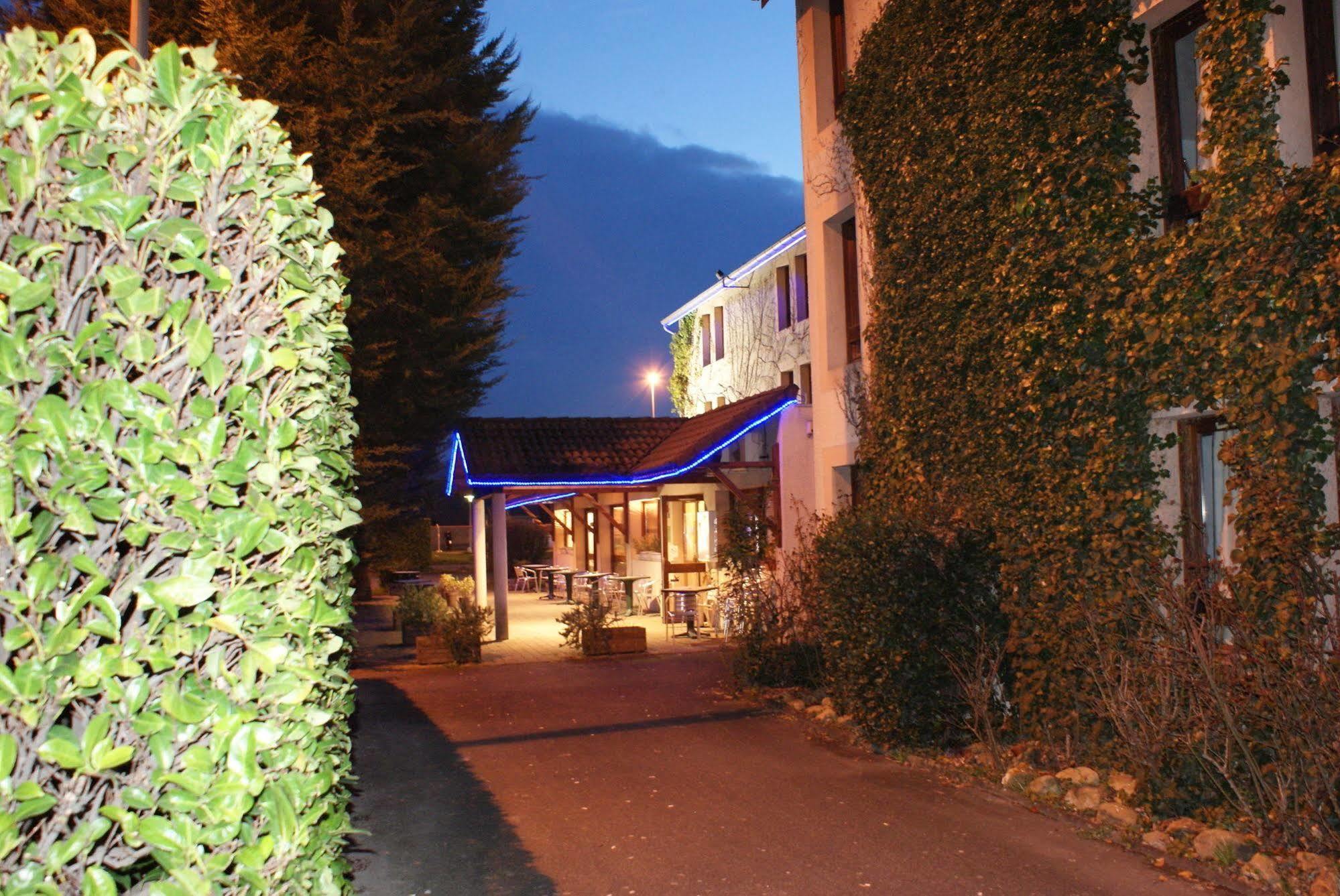 Brit Hotel Confort Pau Lons Ngoại thất bức ảnh