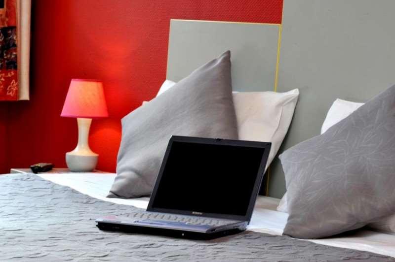 Brit Hotel Confort Pau Lons Phòng bức ảnh