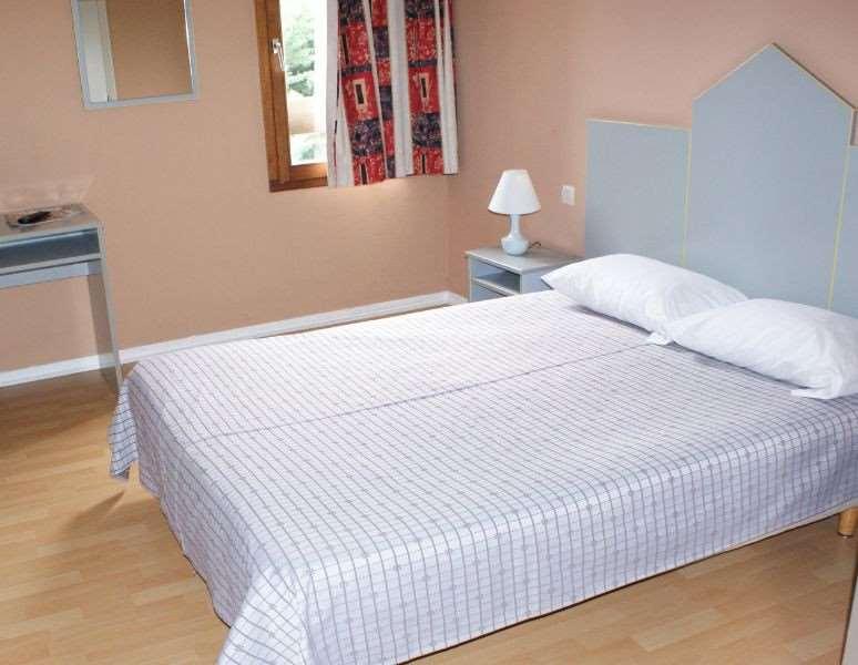 Brit Hotel Confort Pau Lons Phòng bức ảnh